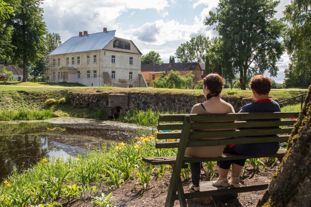 Sēlijas un citu Latvijas reģionu interesenti aicināti sekot līdzi Sēlijas kopienu interešu dienai “Pirms dzeguze aizkūko”, kas piedāvās plašu dienas programmu tiešraidē no Kaldabruņas.
Autors: publicitātes