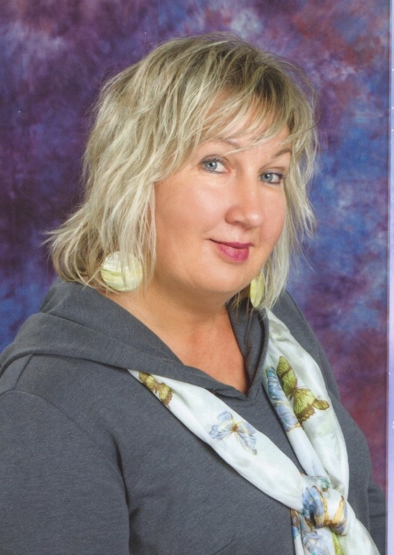 Silga Stučka, Pļaviņu novada ģimnāzijas skolotāja un Pļaviņu novada domes deputāte.