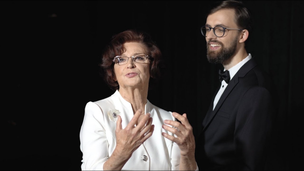 Skats no izrādes. Attēlā Olga Dreģe un Edgars Cīrulis.
Autors: publicitātes