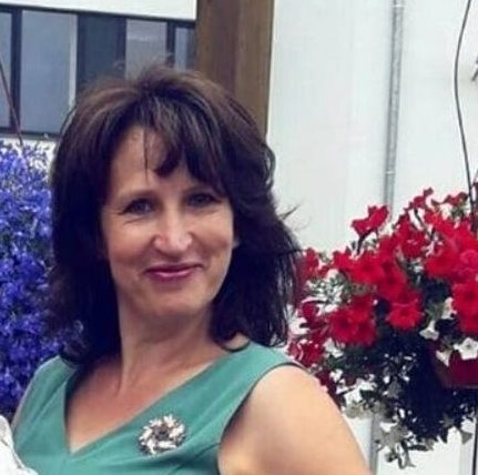 Vineta Lavrinoviča, Sunākstes pagasta saieta nama vadītāja, deju grupas “Balzāms dvēselei” vadītāja.