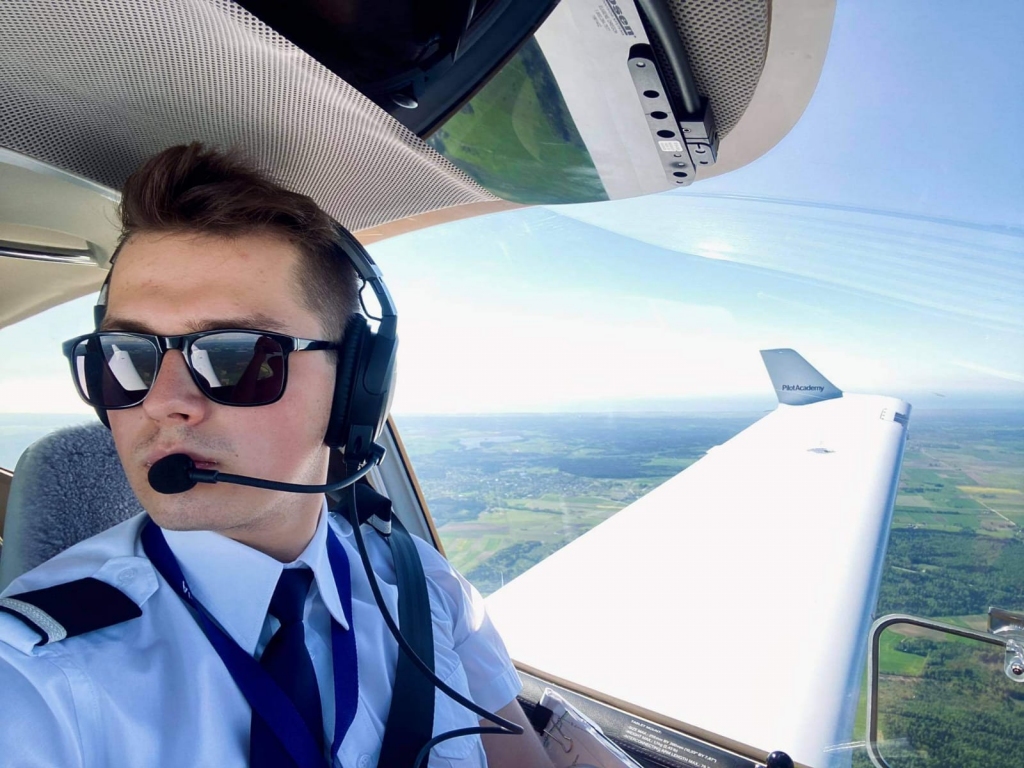 Aizkrauklietis Rainers Škutāns, topošais pilots.
Autors: no personīgā albuma