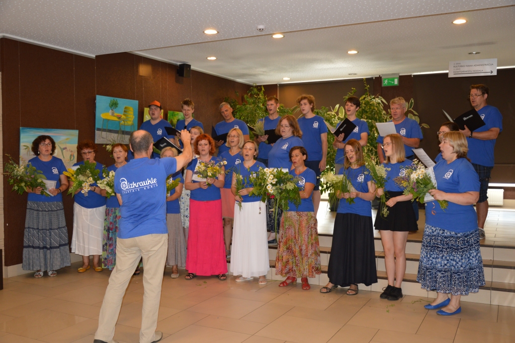 Nepalaid garām! 21. jūnijā pulksten 14.15 Latvijas Radio 2 varēs dzirdēt jauktā kora “Aizkraukle” līgotni akcijā “Latvijas garākā līgodziesma”.
Autors: no jauktā kora “Aizkraukle”