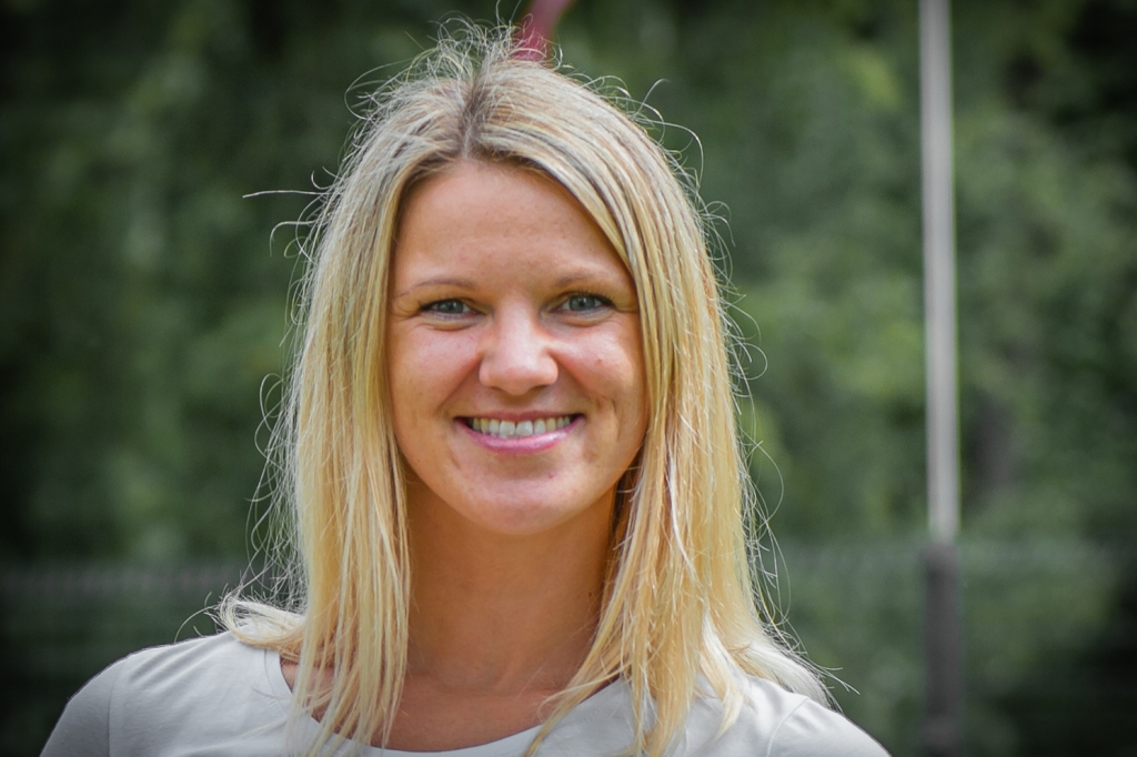 Diāna no Mazzalves.