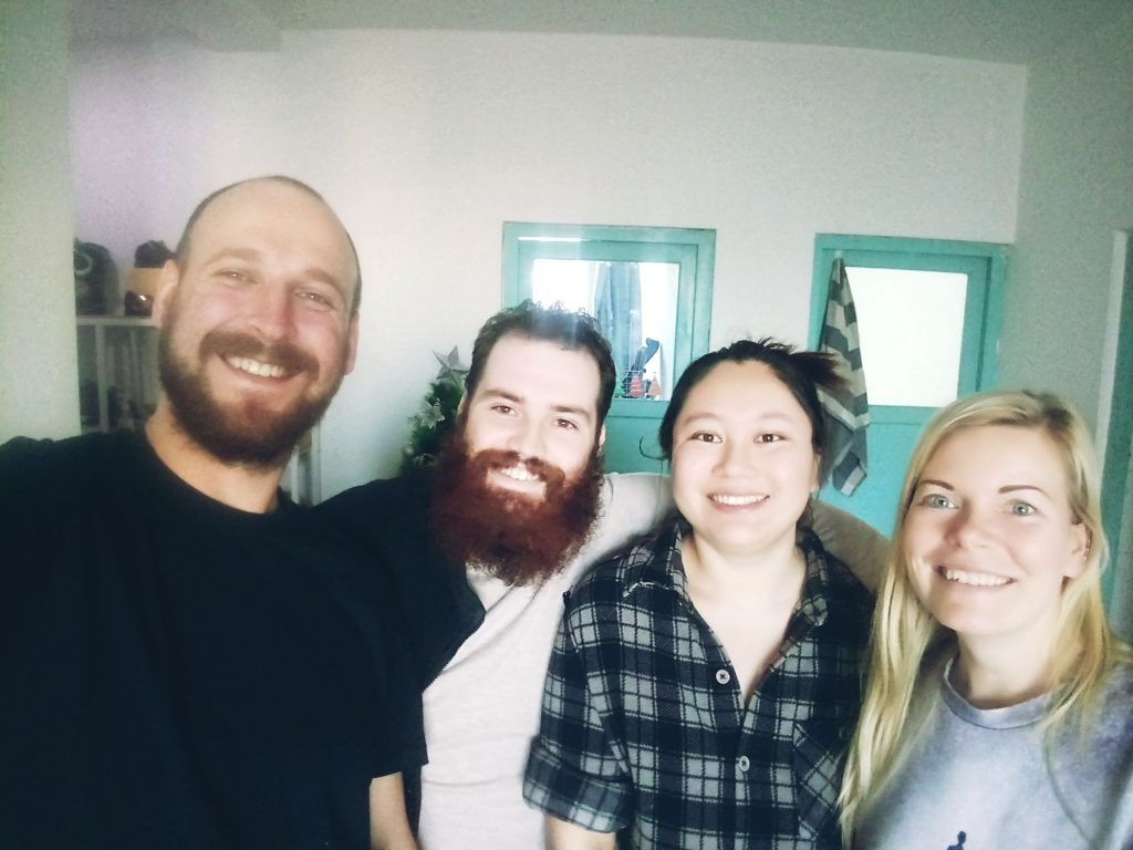 viesos. Braiens, puisis no Kanādas, un viņa ķīniešu-mongoļu draudzene Lilī jau sen mūs aicināja ciemos.
Autors: no ceļotāju albuma