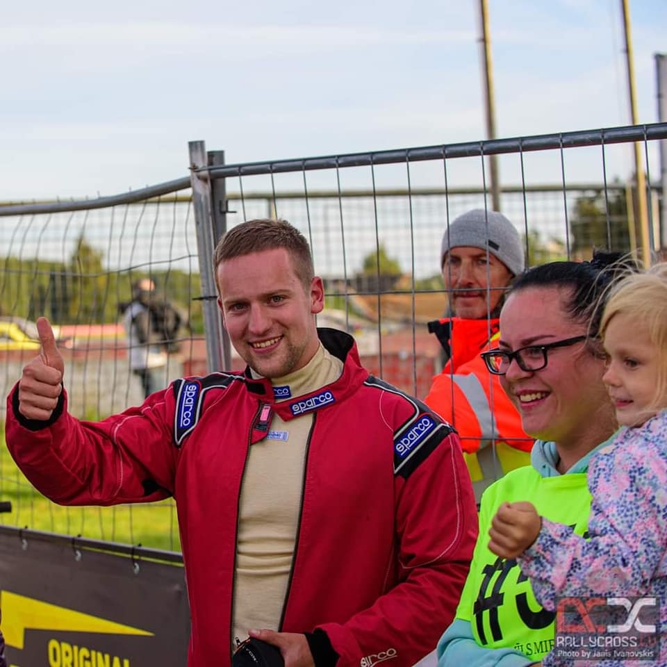 Māris Riekstiņš Bauskā notikušajā “Mūsas trillerī” folkreisa sacīkstēs piedzīvoja iespaidīgu uzvaru — 84 braucēju konkurencē iegūta 1. vieta.
Autors: Olafs Ezertēvs