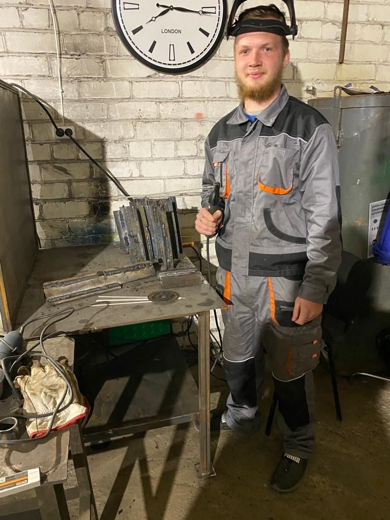 NOVĒRTĒ IESPĒJU. Mazzalvietis Rihards Gabužs metinātāju kursos Aizkrauklē.
Autors: Žanna Miezīte