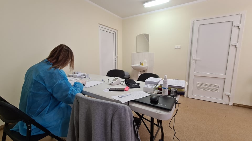 Darba netrūkst. Aizkraukles vakcinācijas punktā ik dienu vakcinēties ierodas aptuveni 60 cilvēku.
Autors: Emīls Alens Oknovs